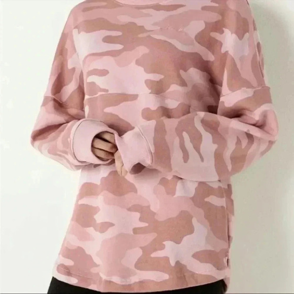 NWT VS Victoria’s Secret Pink Varsity Crew Sweatshirt Camo Pink - Picture 3 of 6